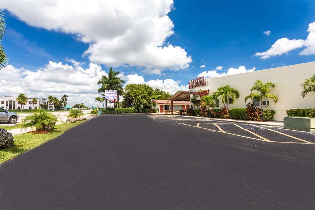Econo Lodge Inn & Suites Florida City Konforlar fotoğraf