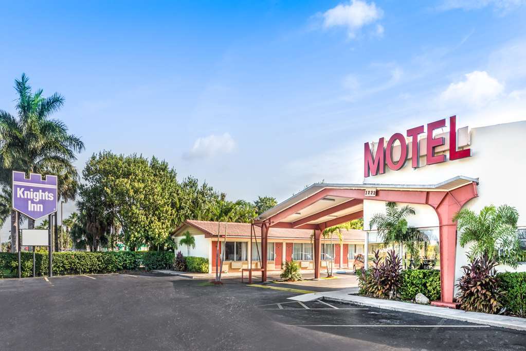 Econo Lodge Inn & Suites Florida City Dış mekan fotoğraf